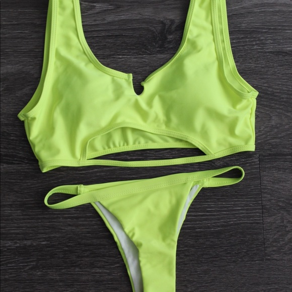 neon yellow bikini - Picture 1 of 4